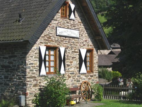 Waldhotel Im Wiesengrund Hürtgenwald Dış mekan fotoğraf
